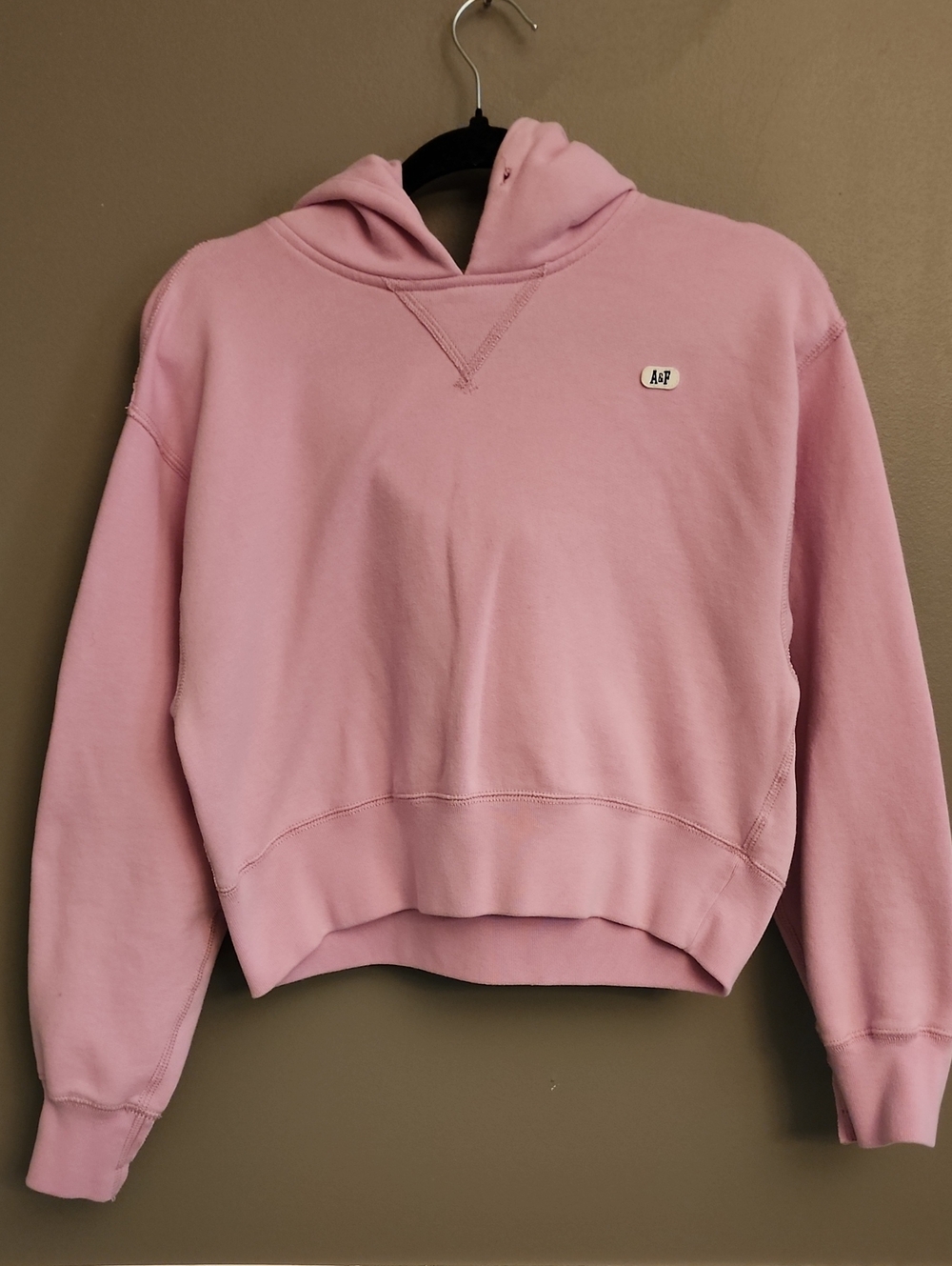 Abercrombie & Fitch Light Pink Cropped Hoodie
